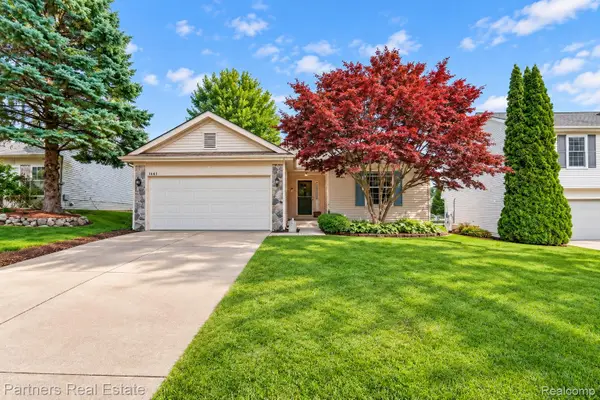 1641 Chelsea Circle, Howell, MI 48843