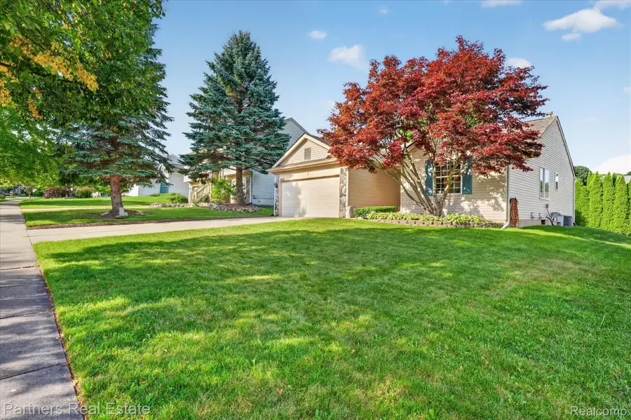 1641 Chelsea Circle, Howell, MI 48843 - #2