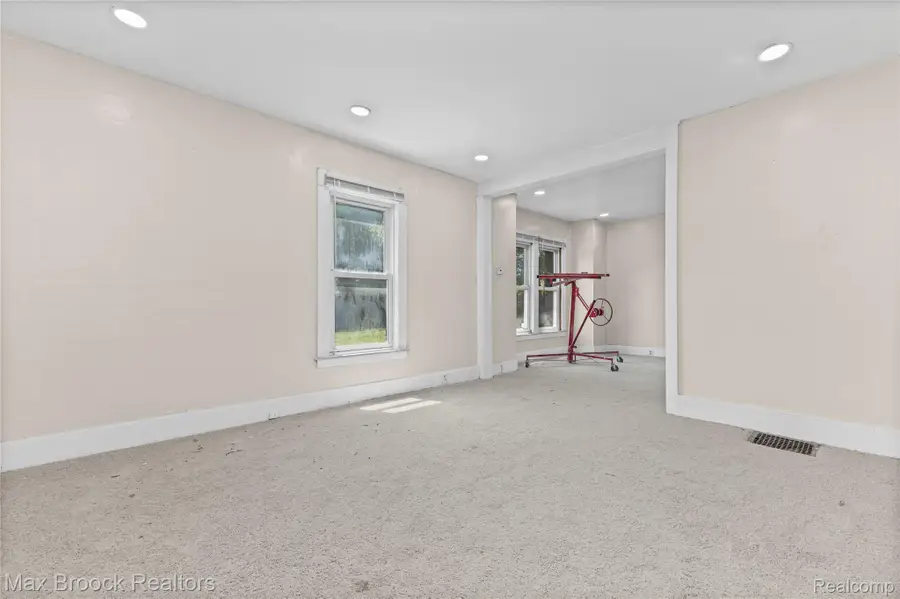 268 S Paddock Street, Pontiac, MI 48342 - #3