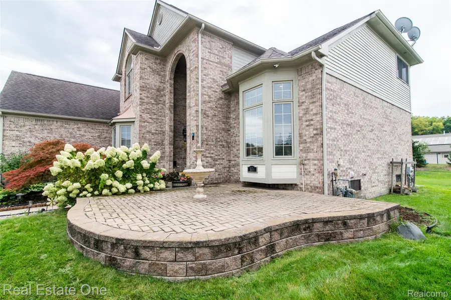 374 Robert Court, Canton, MI 48188 - #3