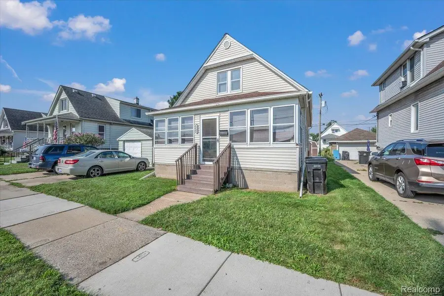 3342 11th Street, Wyandotte, MI 48192 - #3
