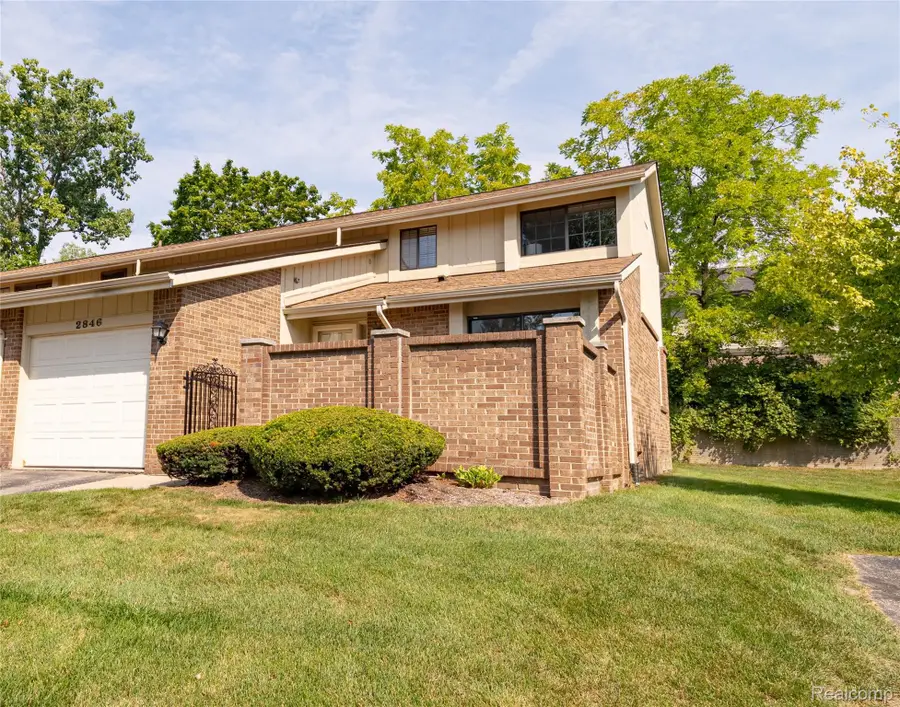 2846 Trailwood Drive, Rochester Hills, MI 48309 - #2