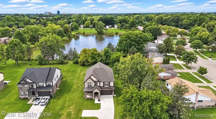 3499 John R Road, Troy, MI 48083 - #2
