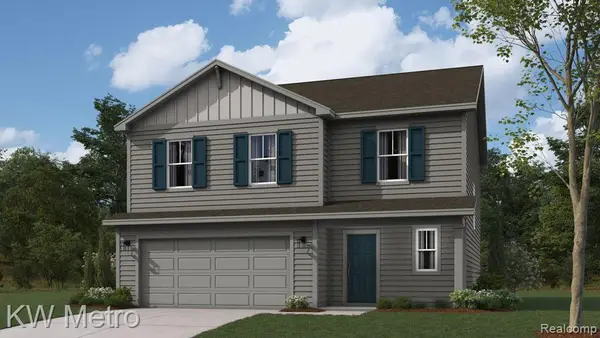 16 Oak Street, GrandBlanc, MI 48439