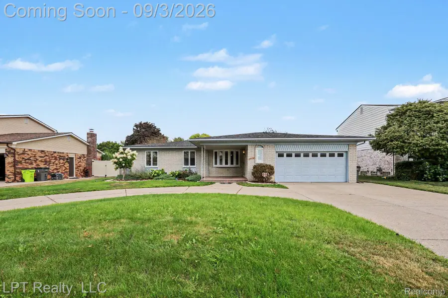 39316 Twenlow Drive, Clinton, MI 48038 - #3