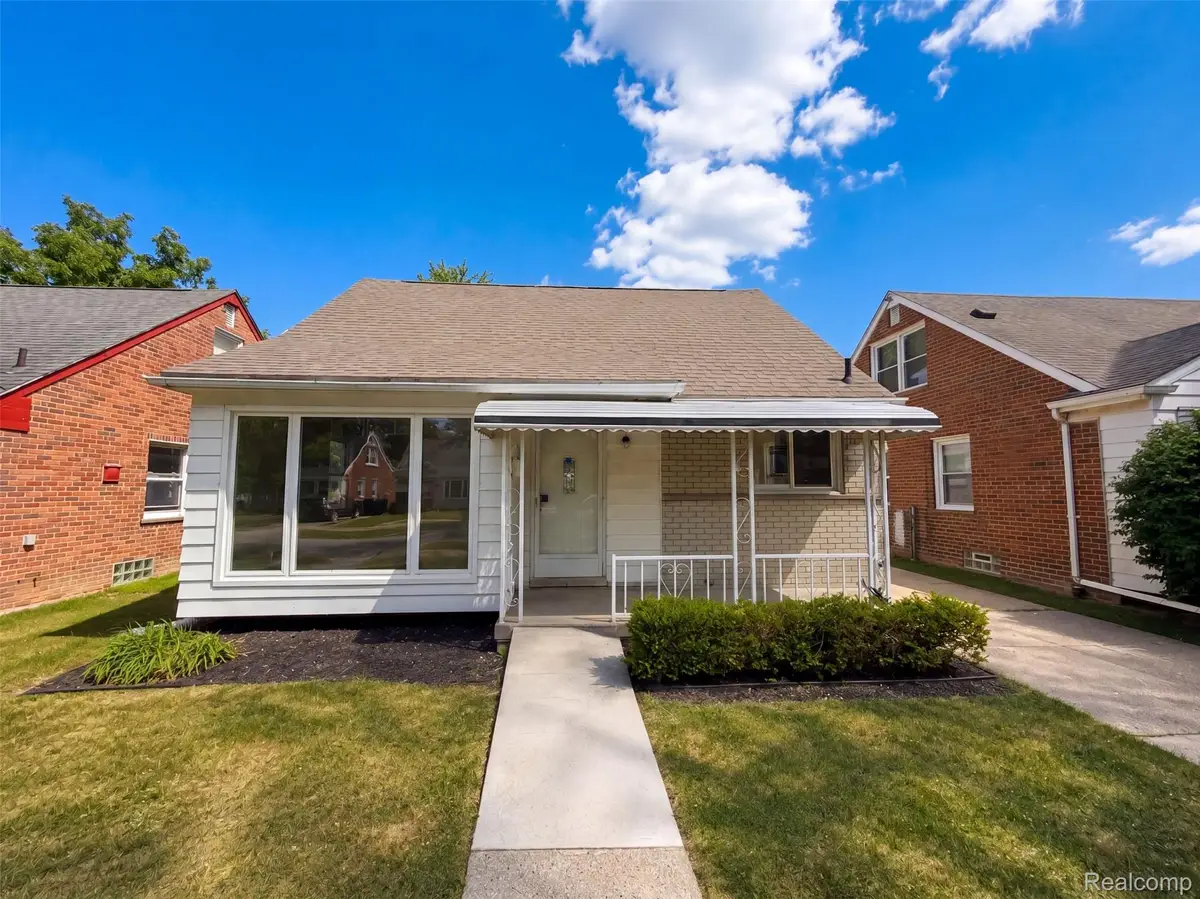9608 Lenore, Redford, MI 48239 - #1
