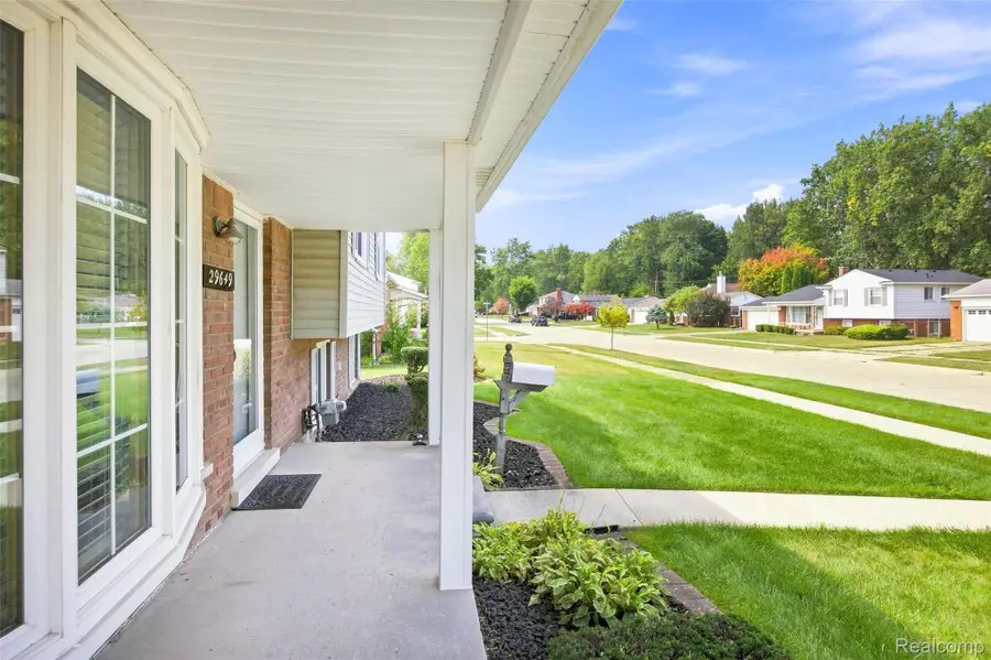 29649 Linda Street, Livonia, MI 48154 - #3