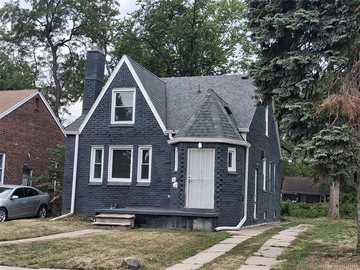 11641 Glastonbury Avenue, Detroit, MI 48228 - #1
