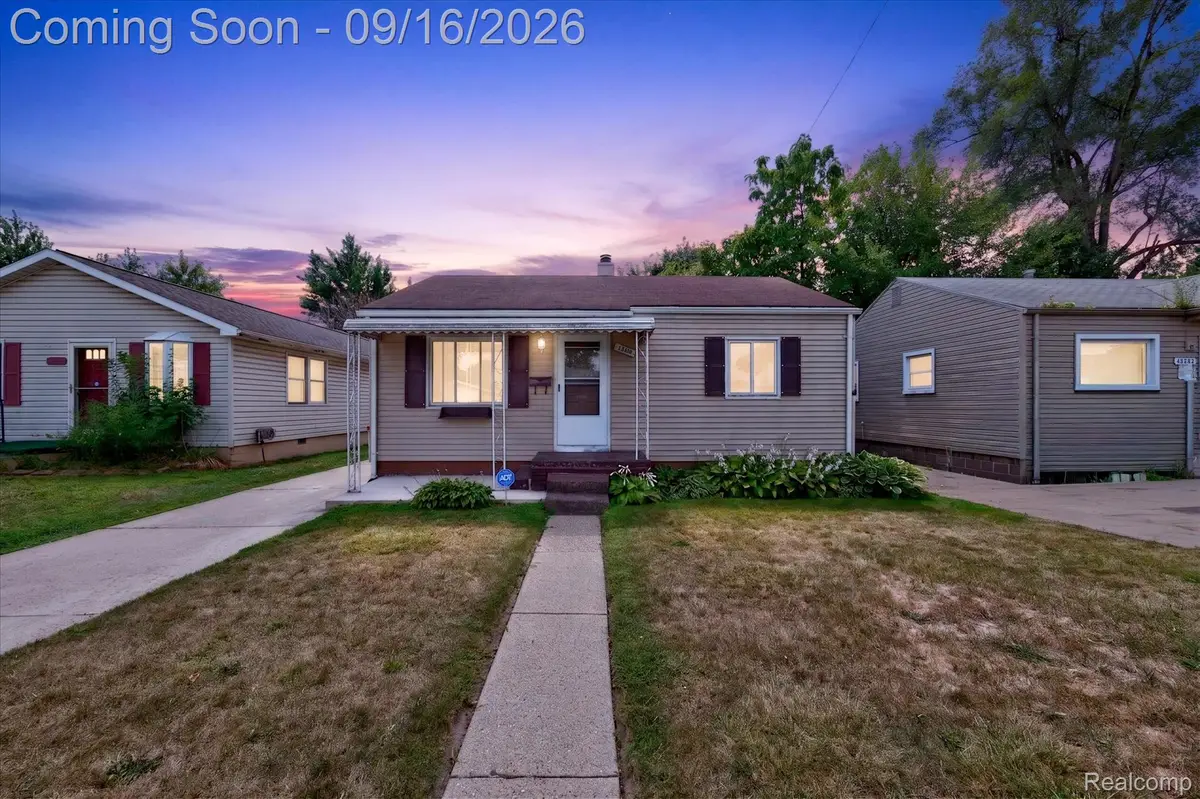 12452 Sidonie Avenue E, Warren, MI 48089 - #1