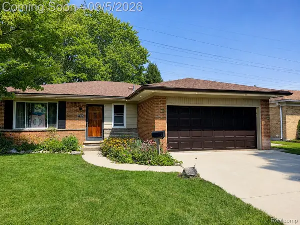 27752 Palomino Drive, Warren, MI 48093