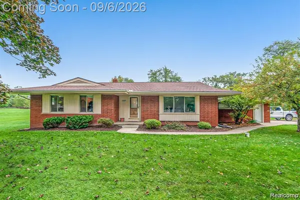 10407 Hegel Road, Goodrich, MI 48438