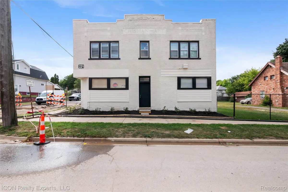 221 Baldwin Avenue, Pontiac, MI 48342 - #1