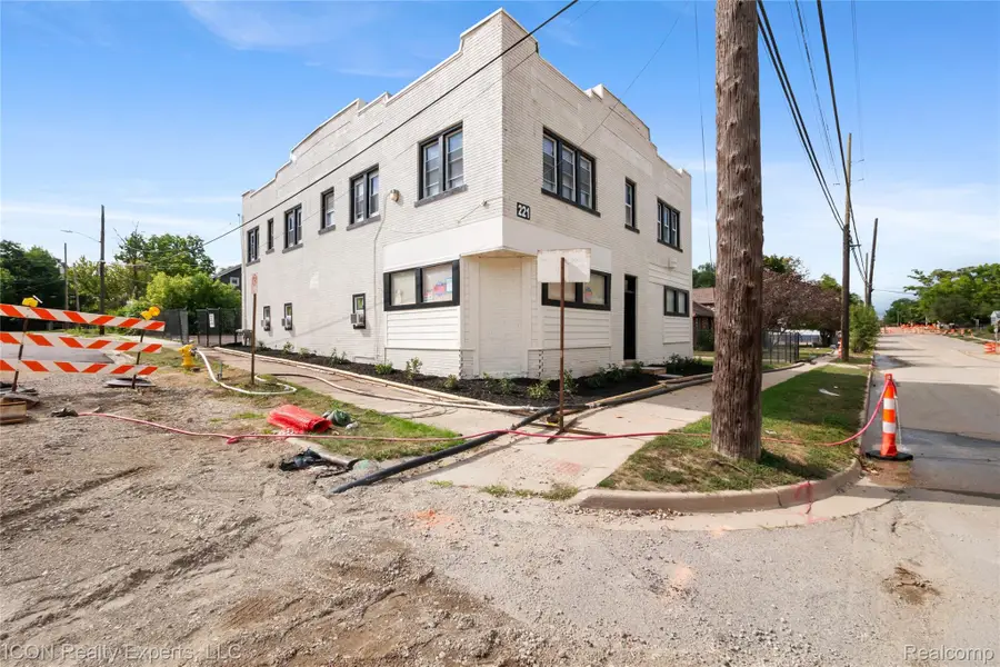 221 Baldwin Avenue, Pontiac, MI 48342 - #2