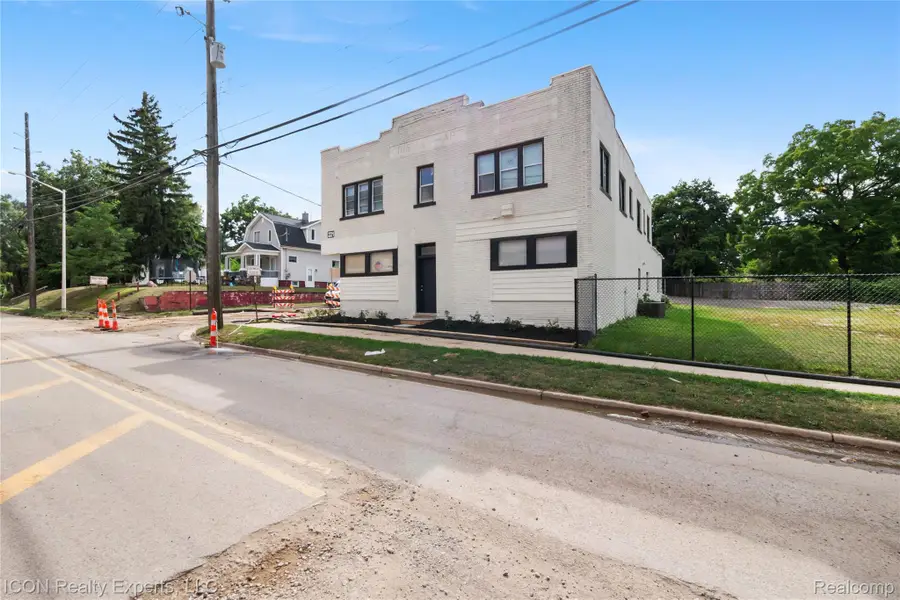221 Baldwin Avenue, Pontiac, MI 48342 - #3