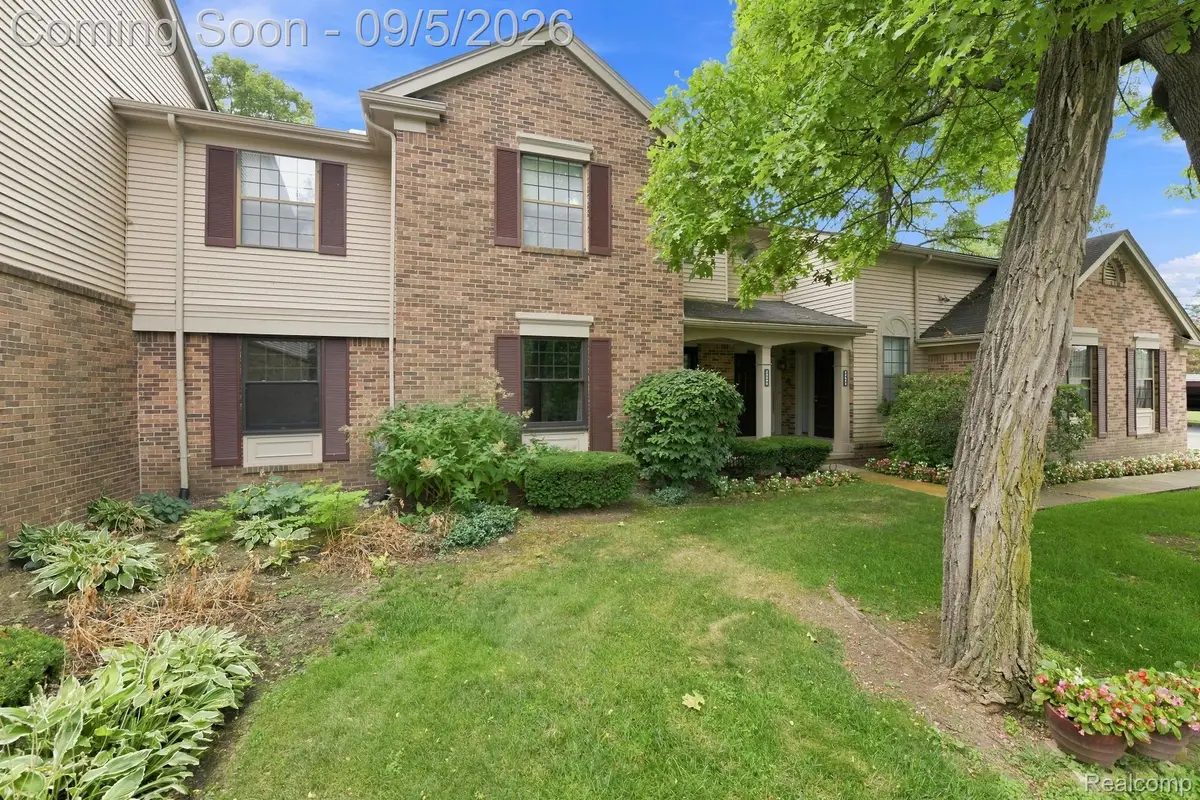 29690 Pine Ridge Circle, Farmington Hills, MI 48331 - #1