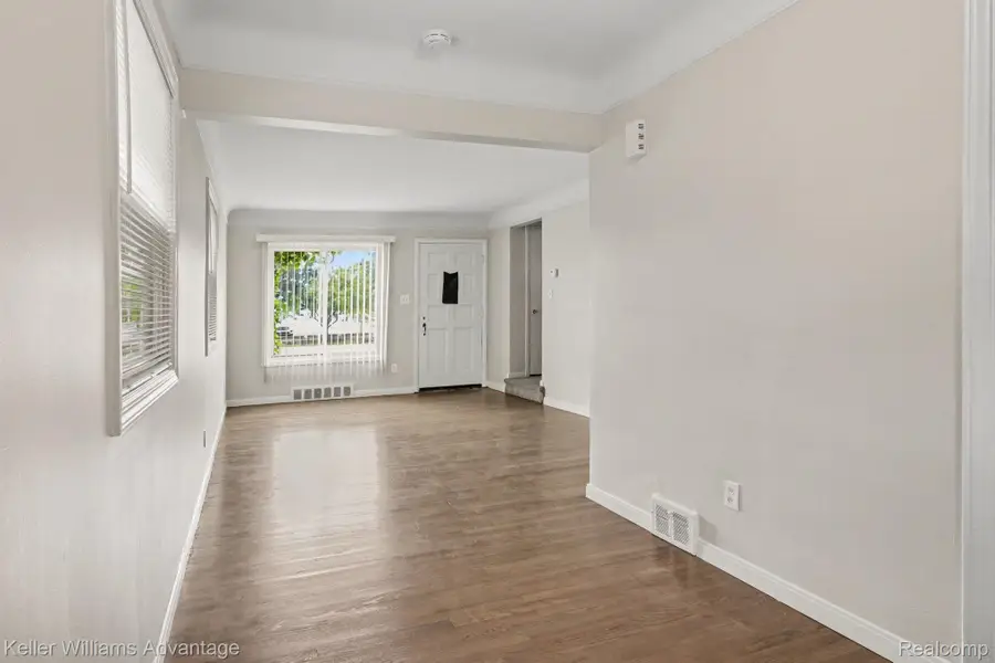 24434 W Chicago, Redford, MI 48239 - #3
