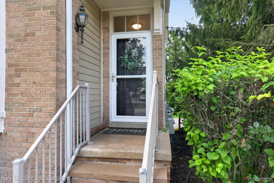 7100 Heron Hills Drive, Wolverine Lake, MI 48390 - #2