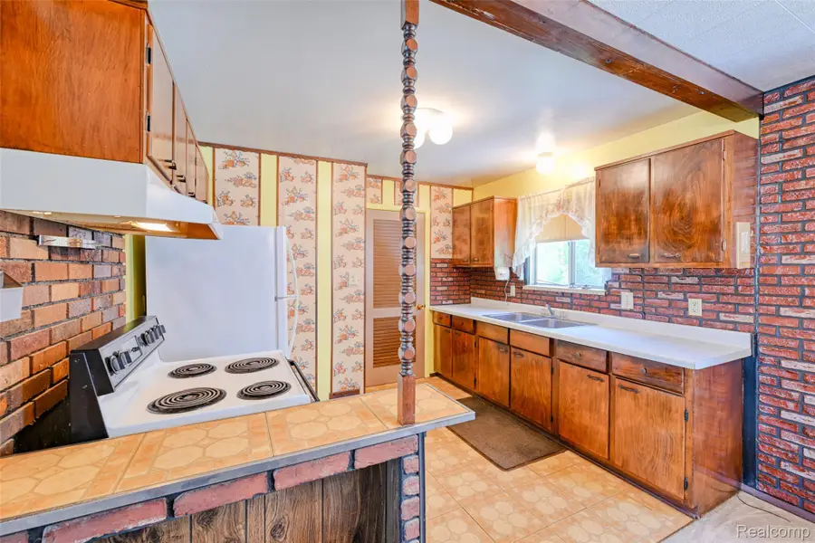 4681 Newcroft Street, Commerce Township, MI 48382 - #2