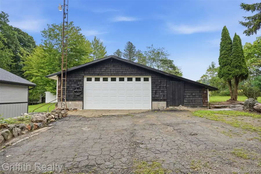 5820 Mack Road, Howell, MI 48855 - #3