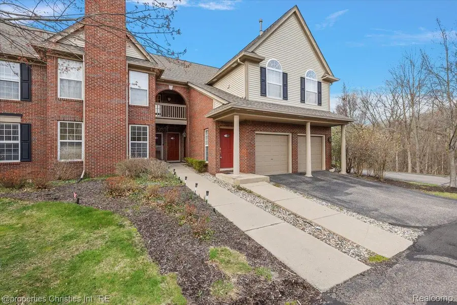 28360 Carlton Way Drive, Novi, MI 48377 - #2