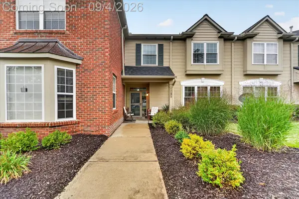 4285 S Hampton Ridge Boulevard E #141, Howell, MI 48843