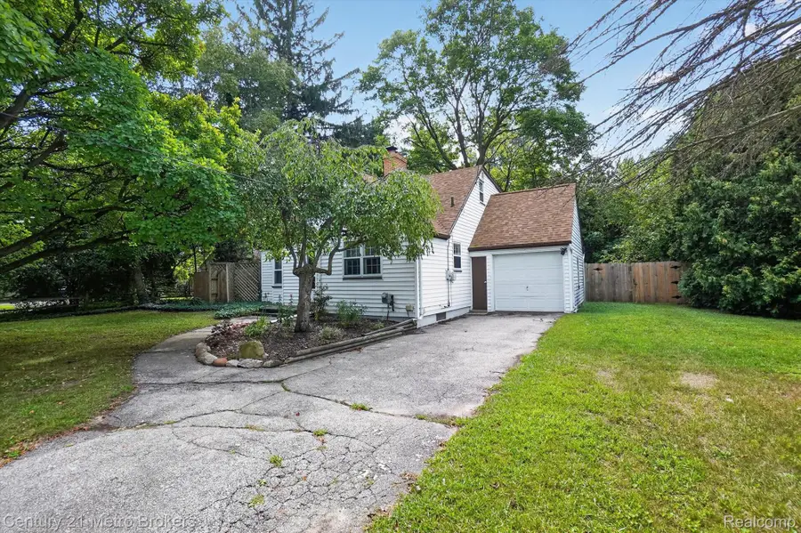 4575 Brockway Road, Saginaw, MI 48638 - #2