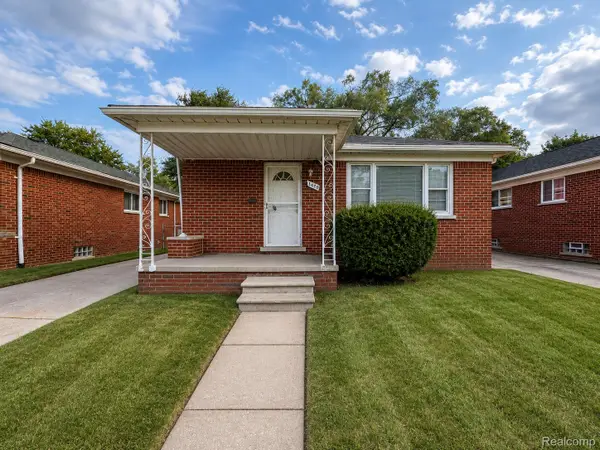 7140 Iowa Street, Detroit, MI 48212