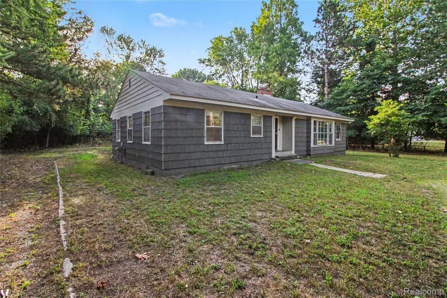 22806 Carleton Avenue, Southfield, MI 48033 - #2