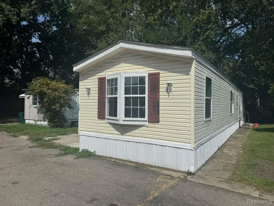 4404 Davison Road Lot #10, Burton, MI 48509 - #3