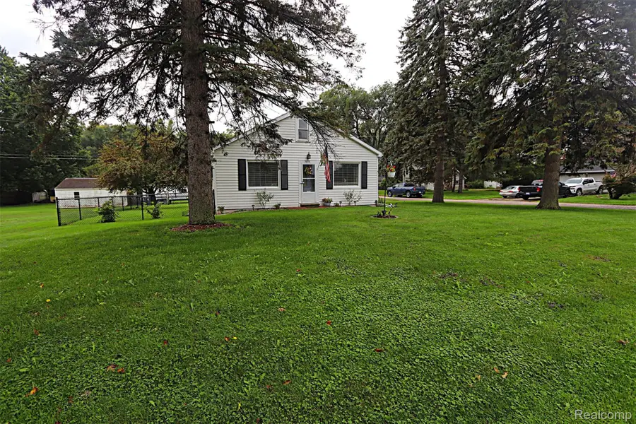 5018 E Grand River Road, Webberville, MI 48892 - #3