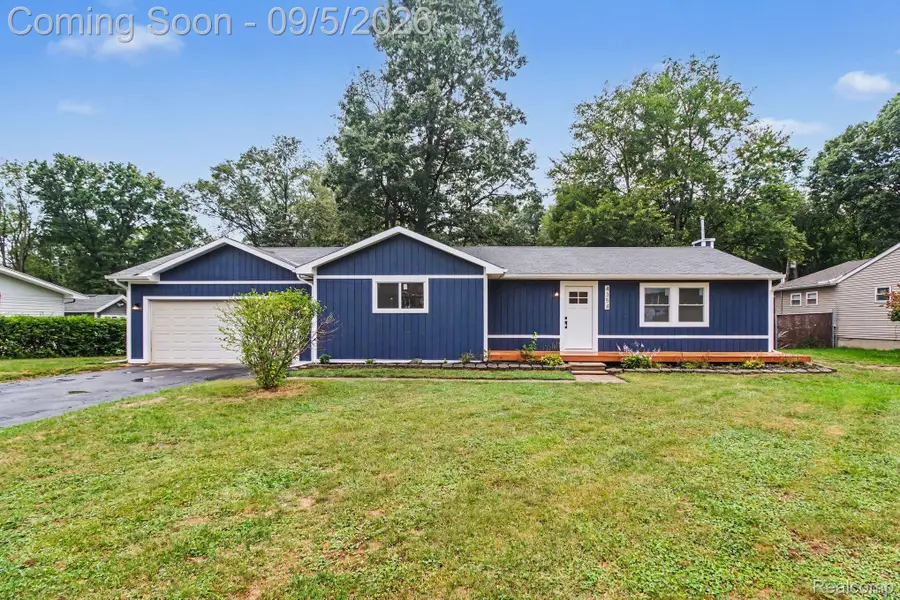 4354 Grass Lake Road, White Lake, MI 48383 - #3