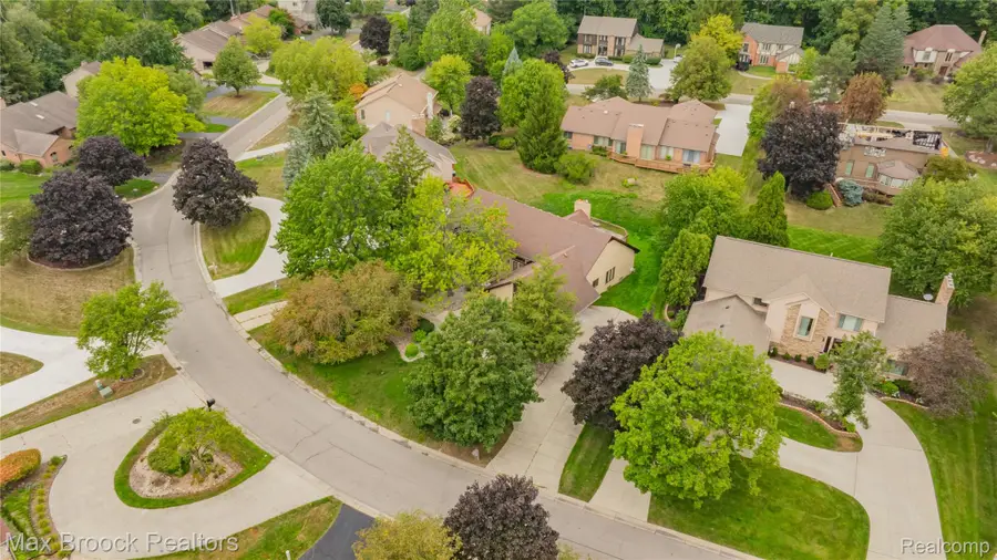 4418 Pinehurst Drive, West Bloomfield, MI 48322 - #3