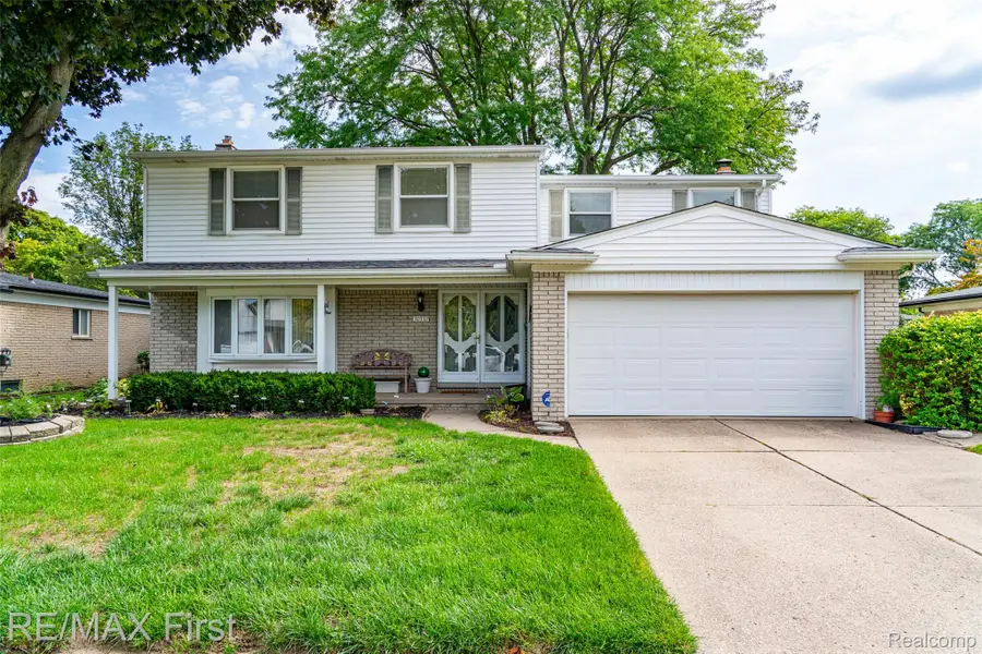 30332 Ohmer Drive, Warren, MI 48092 - #2