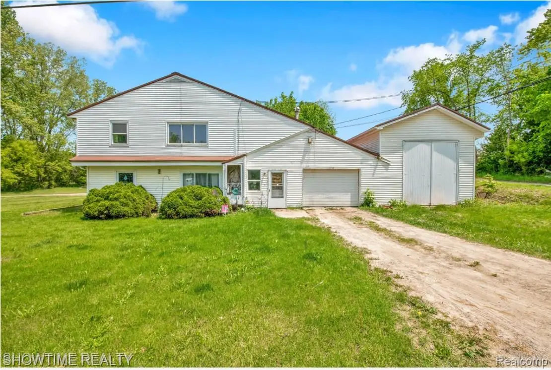 654 N Blacks Corners Road, Imlay, MI 48444 - #1