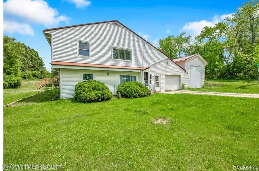 654 N Blacks Corners Road, Imlay, MI 48444 - #2