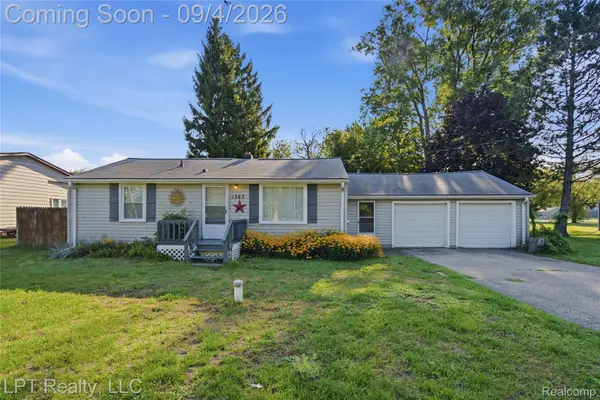 1363 Kettering Street, Burton, MI 48509