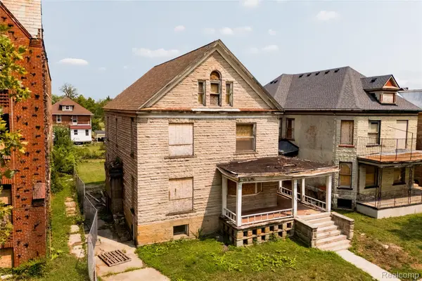 1582 Cadillac Boulevard, Detroit, MI 48214