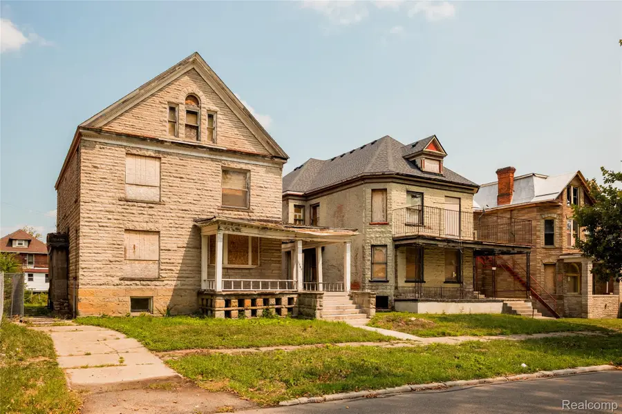 1582 Cadillac Boulevard, Detroit, MI 48214 - #2