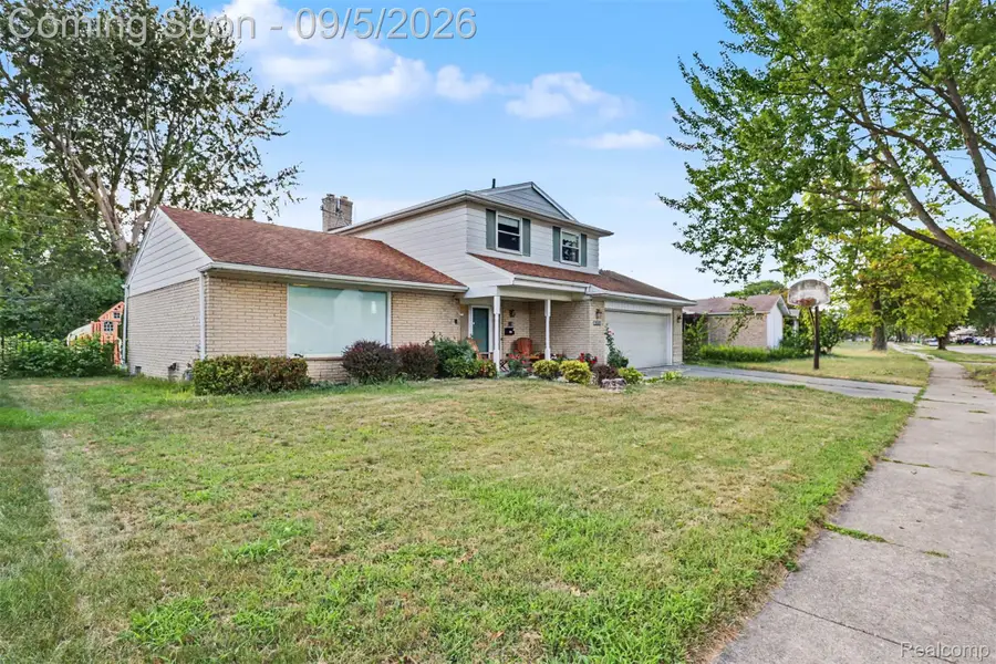 369 Norborne Avenue, Dearborn Heights, MI 48127 - #2