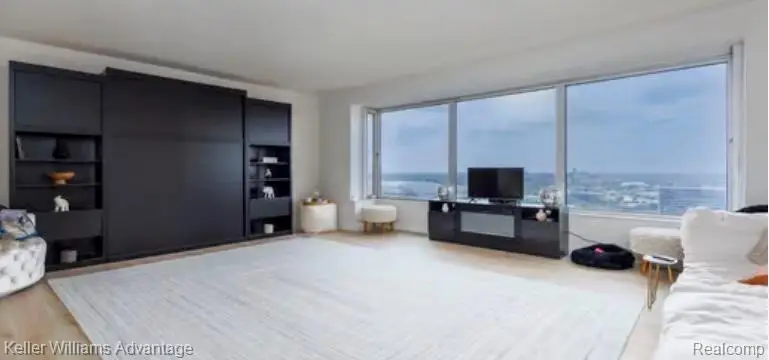 1300 Lafayette Blvd. #2610, Detroit, MI 48207 - #3