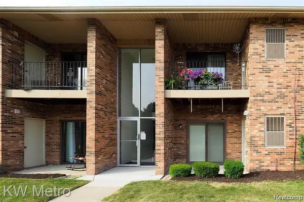 15014 Island Drive, SterlingHeights, MI 48313
