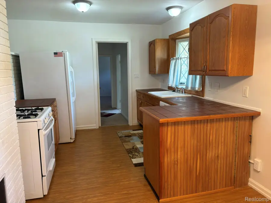 32223 Woodbrook Drive, Wayne, MI 48184 - #3