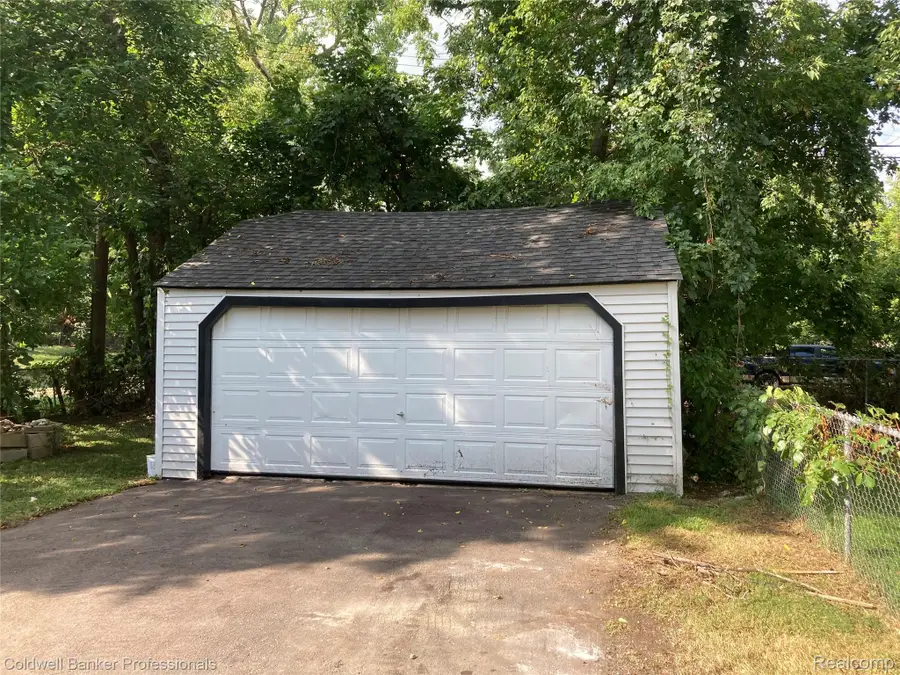 667 Northway Drive, Pontiac, MI 48342 - #3