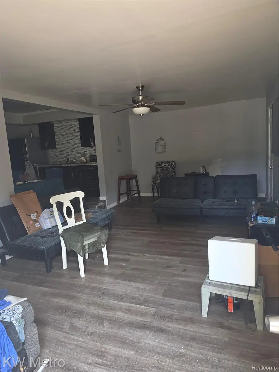 3096 Devonshire Street, Flint, MI 48504 - #2