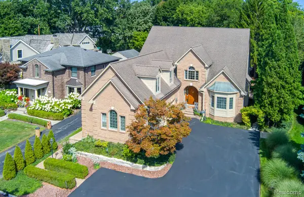 846 Redding Road, Birmingham, MI 48009