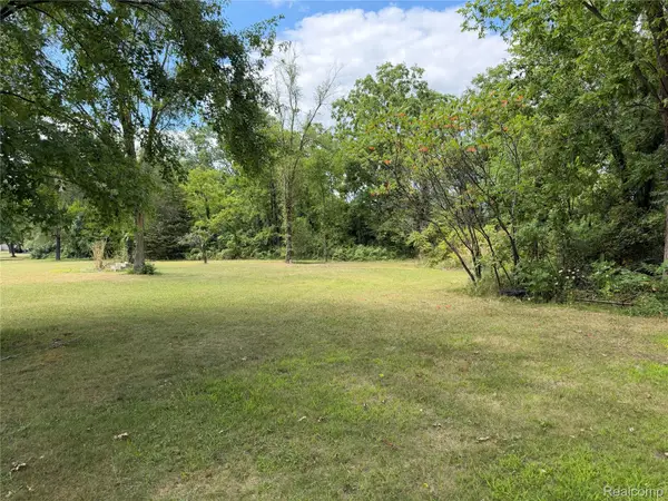 9177 Bemis Road, Ypsilanti, MI 48197