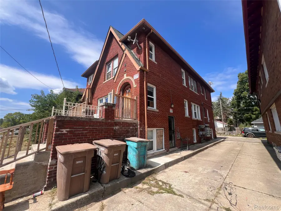 74 Newberry Street, Pontiac, MI 48341 - #3