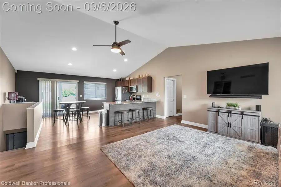 47 Old Carriage Lane, Lapeer, MI 48446 - #2