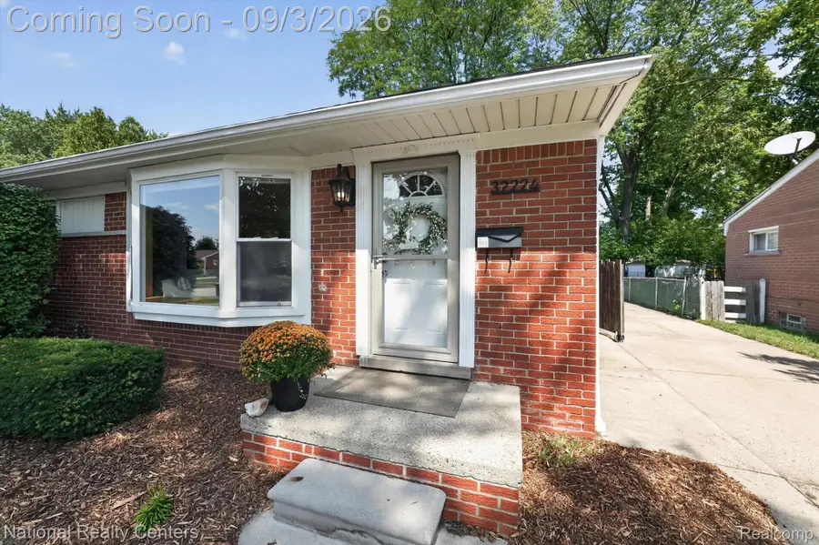 32224 Hees Street, Livonia, MI 48150 - #2