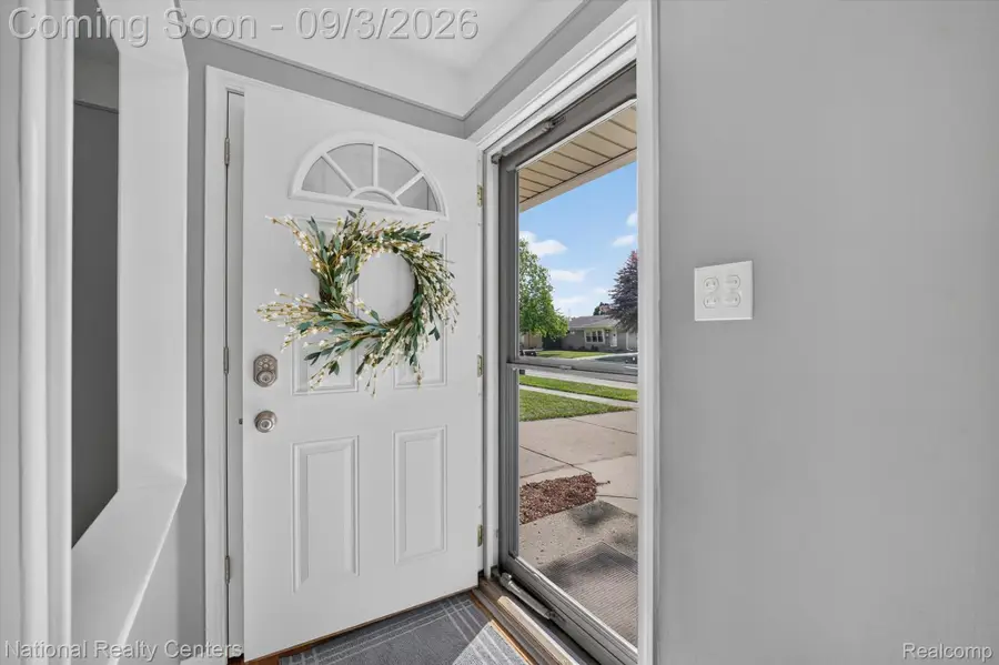 32224 Hees Street, Livonia, MI 48150 - #3